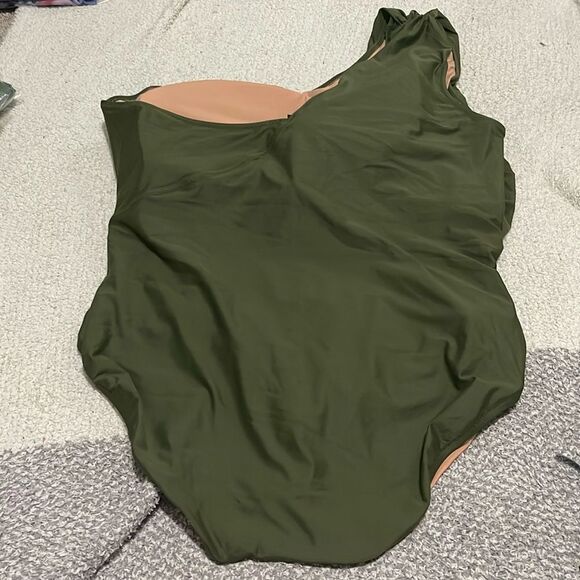 NWT- J Crew- 24+ One Shoulder One Piece Ruched Swimsuit - Picture 3 of 10